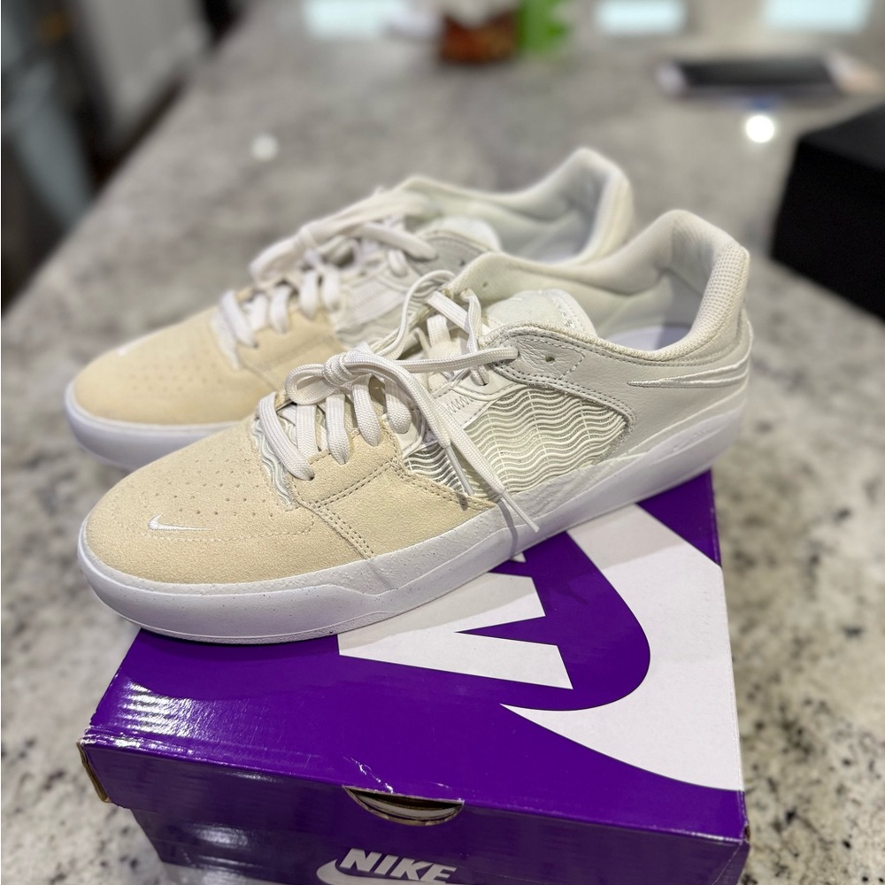 Nike Men's Beige and White Sneakers